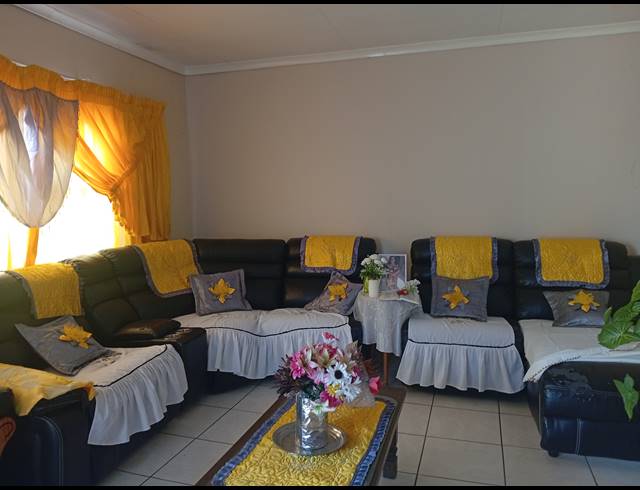 3 BEDROOM HOUSE FOR SALE IN THOMAS GAMBLE